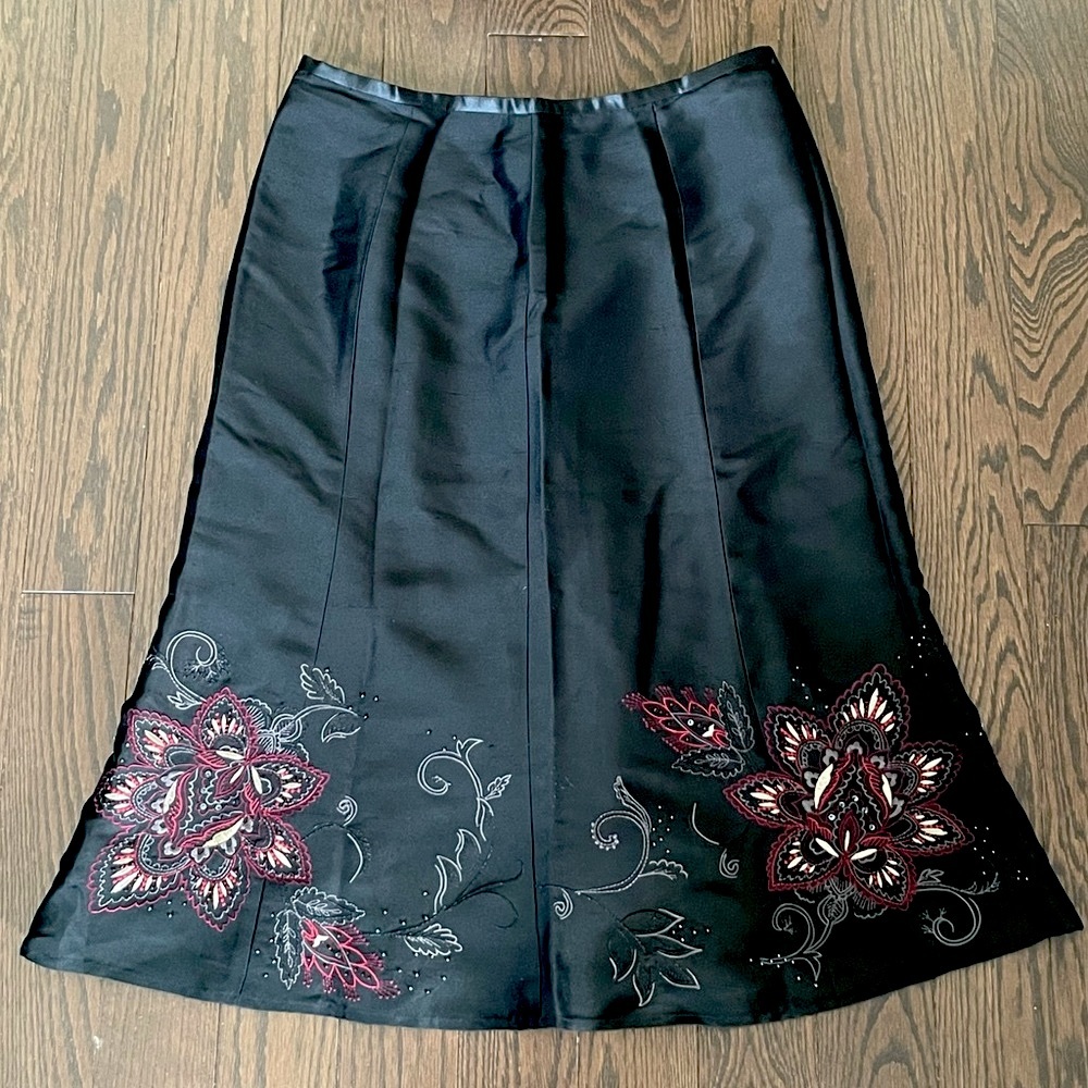Precis Petite Midi Floral Black Embroidered Skirt